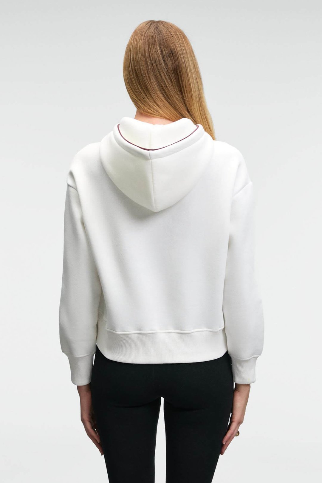 VIRETHIA Kadın Ara Biyeli Baskı Ve Nakış Detaylı Kapüşonlu Relaxed Beyaz Sweatshirt