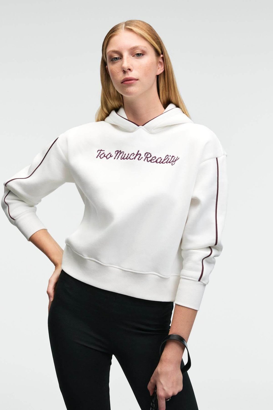 VIRETHIA Kadın Ara Biyeli Baskı Ve Nakış Detaylı Kapüşonlu Relaxed Beyaz Sweatshirt