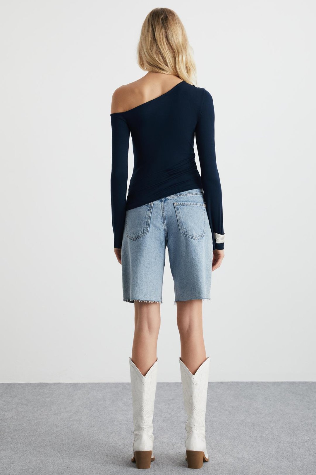 WALESKA Kadın Viskon Likralı  Kayık Yaka Tek Omuz Dekolteli Lacivert Bluz