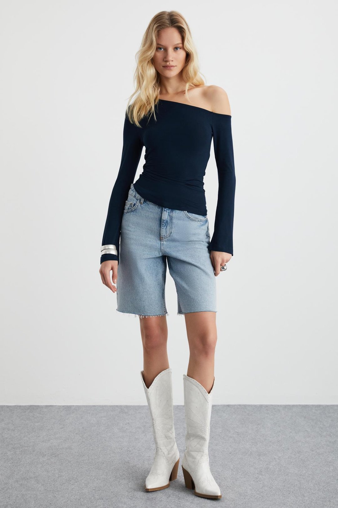 WALESKA Kadın Viskon Likralı  Kayık Yaka Tek Omuz Dekolteli Lacivert Bluz