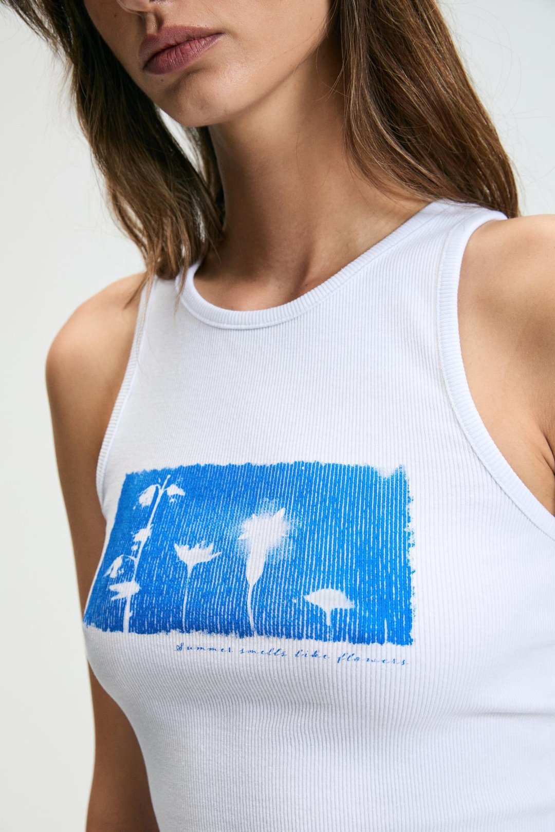 WIKENDS Kadın Bisiklet Yaka Kalın Askılı Önünde Baskı Detaylı Beyaz Atlet