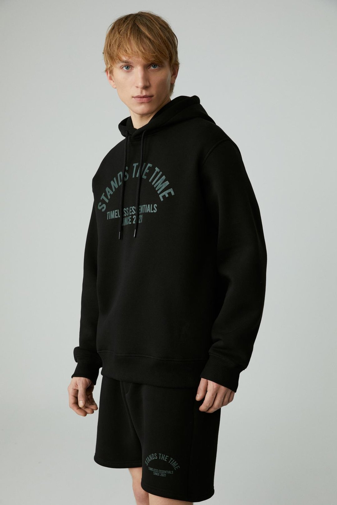 WULF Erkek Organik Kumaşlı İçi Polarlı Yumuşacık Kanguru Cepli Kapüşonlu Siyah Sweatshirt