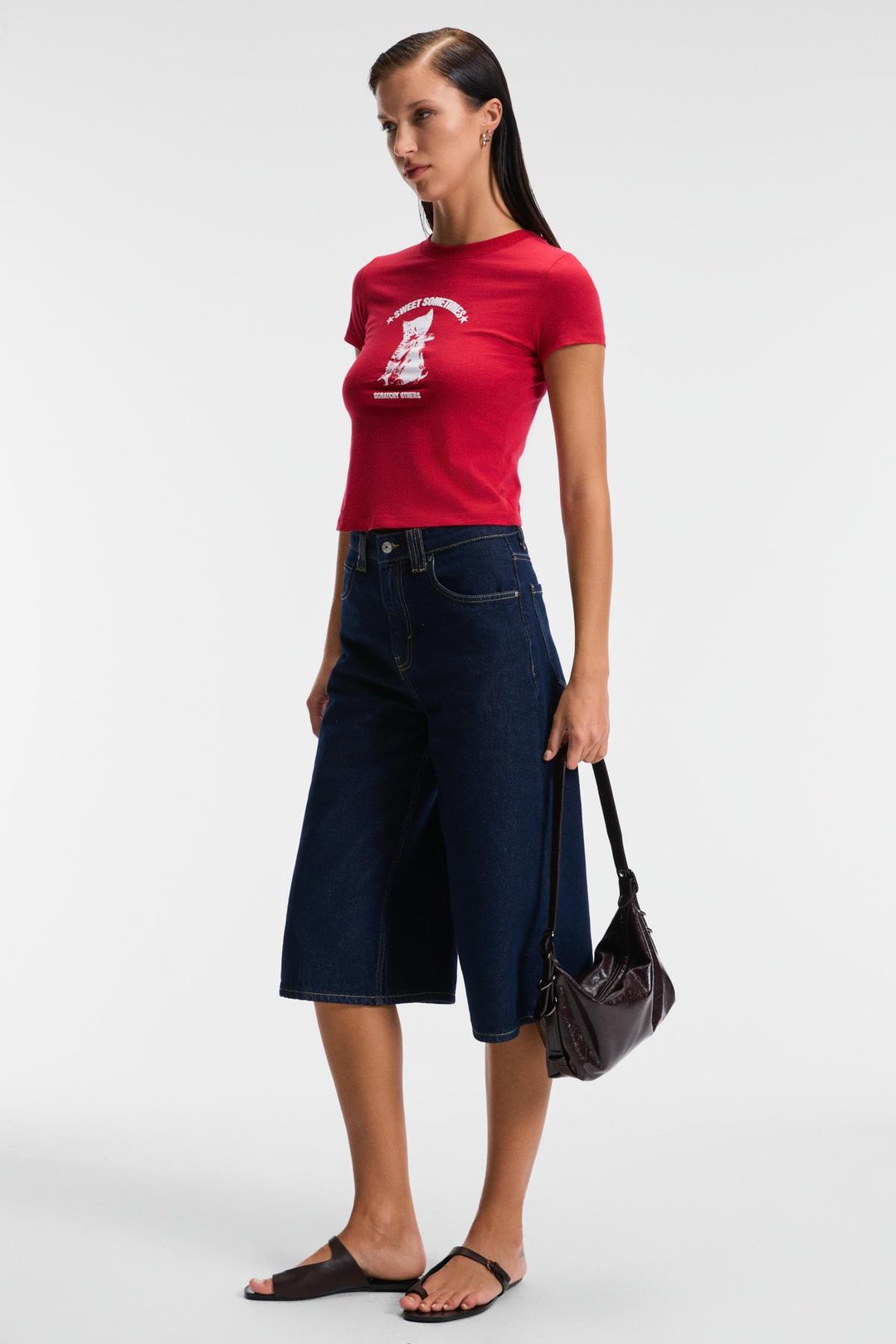 YELVANE Kadın %100 Pamuk Bisiklet Yaka Baskılı Regular Fit Kırmızı T-Shirt