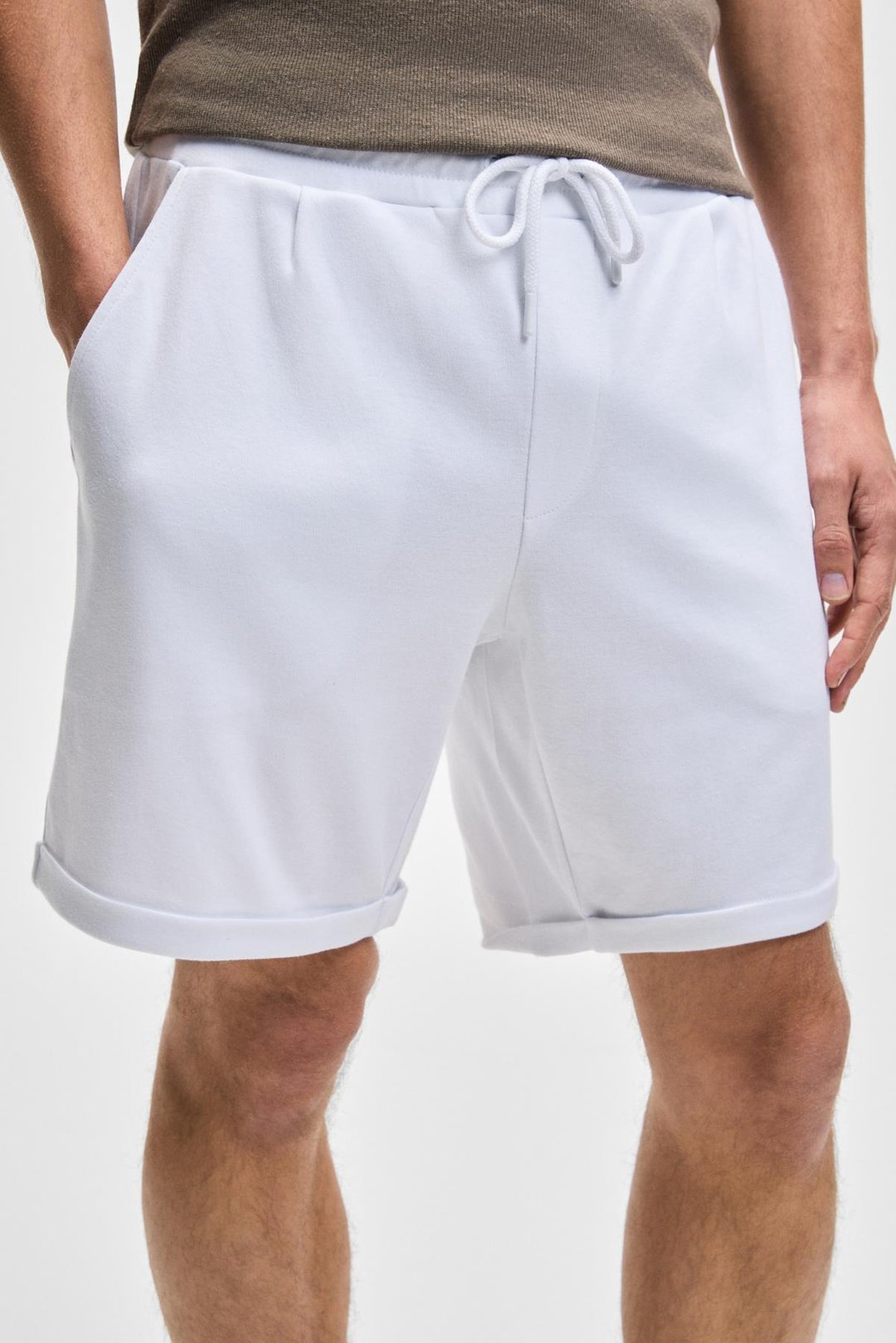 YOURI Erkek Beli Lastikli Arka Tek Cepli Relaxed Fit Beyaz Şort