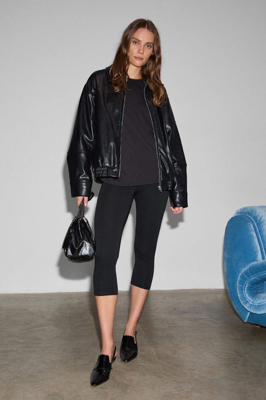 ZARREUS Kadın Omuz Dekolteli Esnek Kumaşlı Rahat Kalıp Siyah Bluz