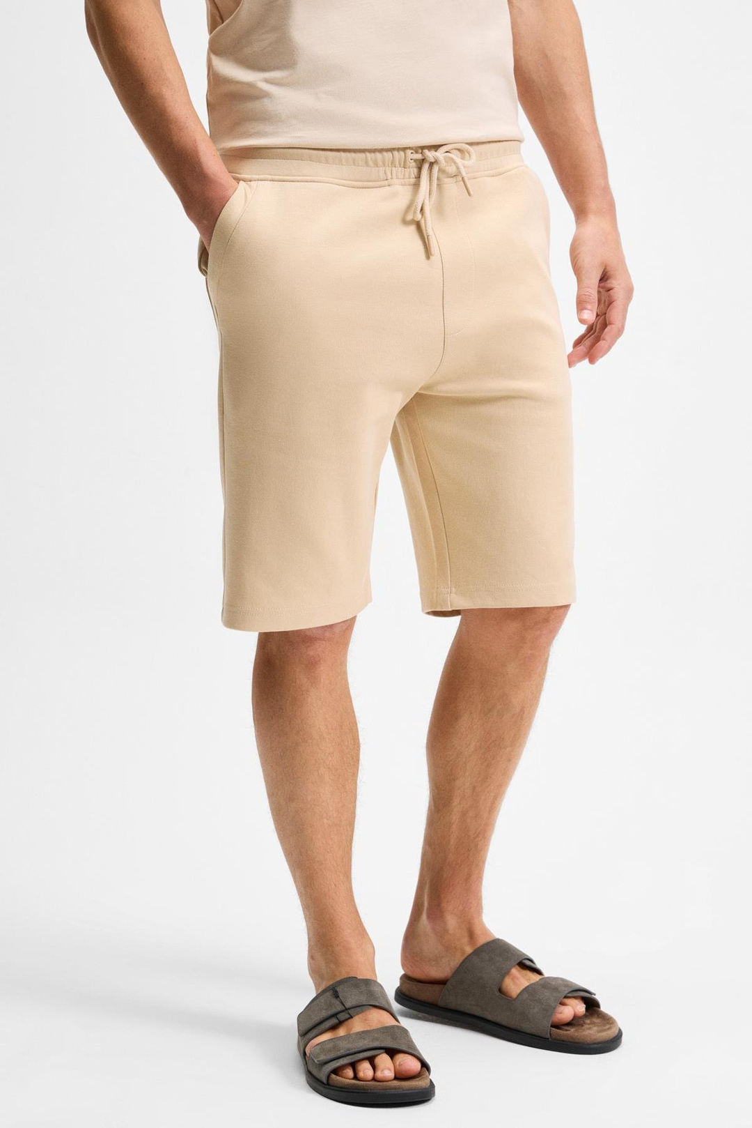 CAMILLO Erkek Cebi Fermuarlı Beli Lastikli Koyu Bej Şort & Bermuda
