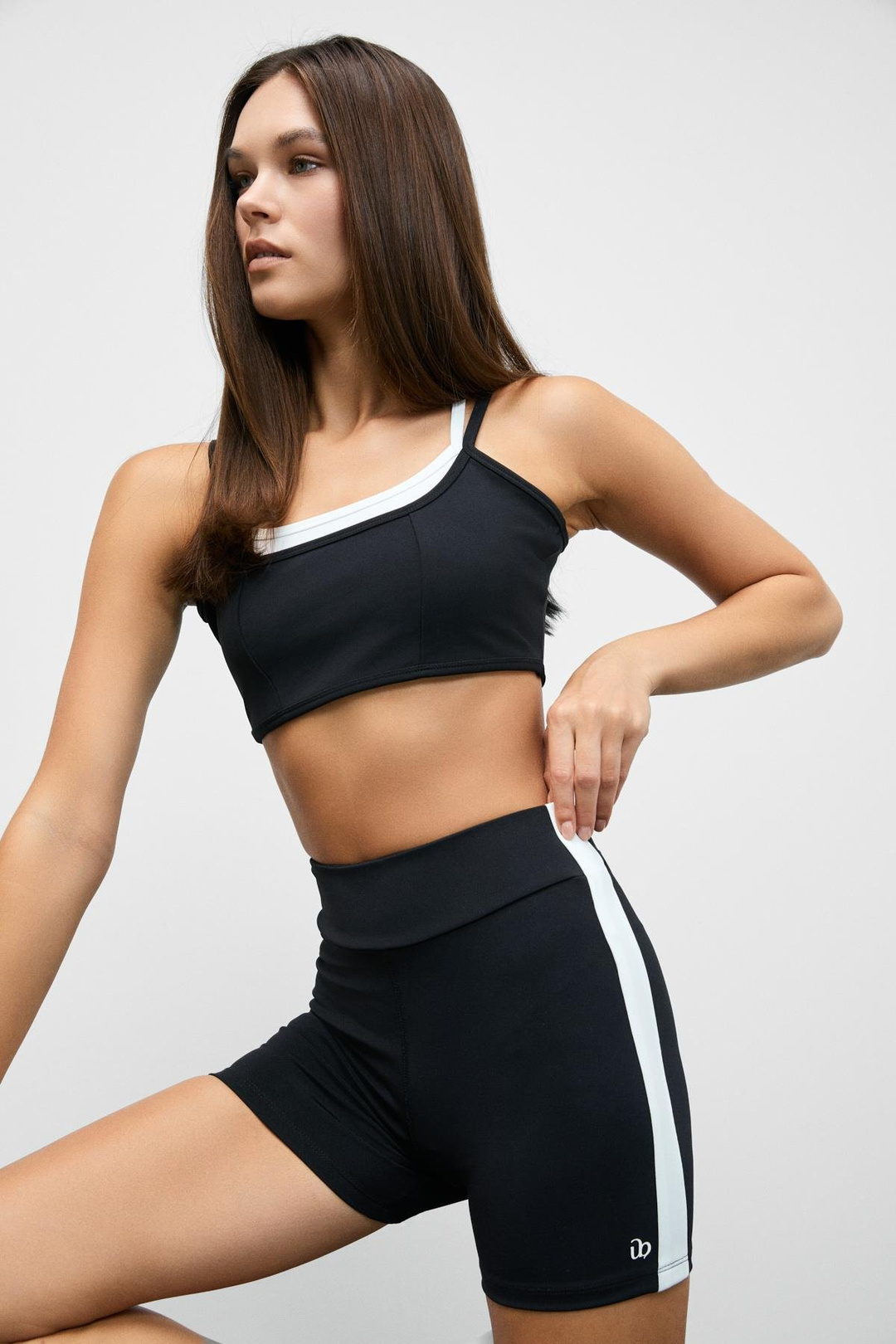 CHINAR Kadın Yumuşak Ve Esnek Dokulu Kontrast Panelli Kısa Siyah - Beyaz Tayt