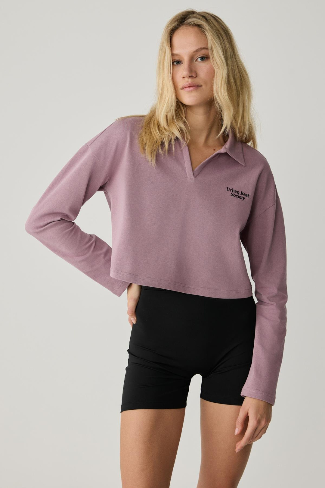 EUDORA Kadın Polo Yaka Patlı Uzun Kollu Baskı Detaylı Gül Kurusu T-Shirt