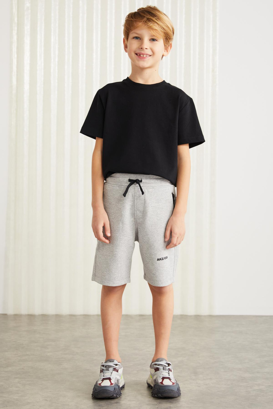 JEFFRERY-GRM24011 75% pamuk 25% polyester interlok baskılı ve fermuarlı erkek çocuk şort Gri Şort