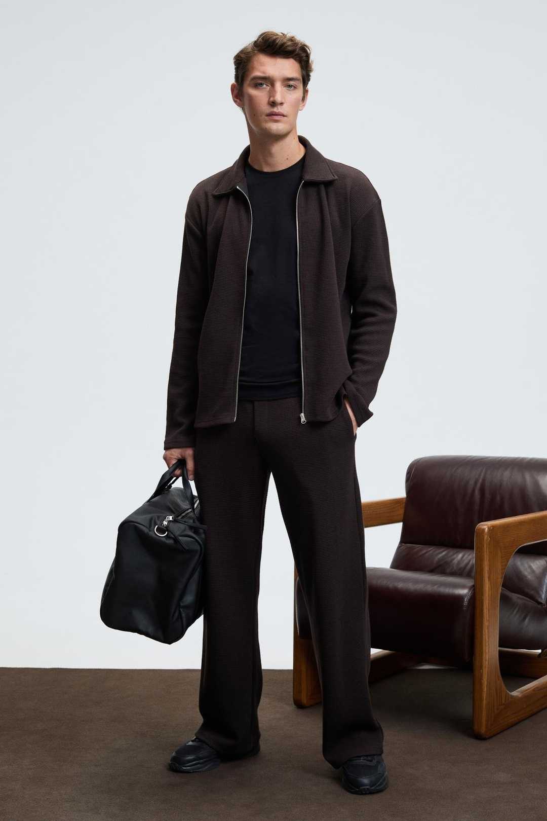 LACHLAN Erkek Waffle Özel Dokulu Kordonlu Süs Etiketli Acı Kahve Pantolon