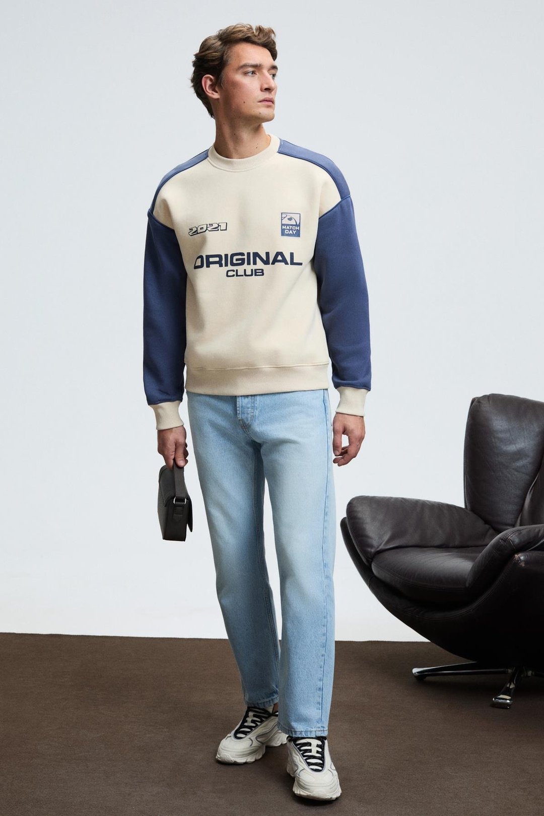 MONTY Erkek Yuvarlak Yaka Baskılı Omuzları Yeşil Renkte Relaxed Fit Bej Sweatshirt