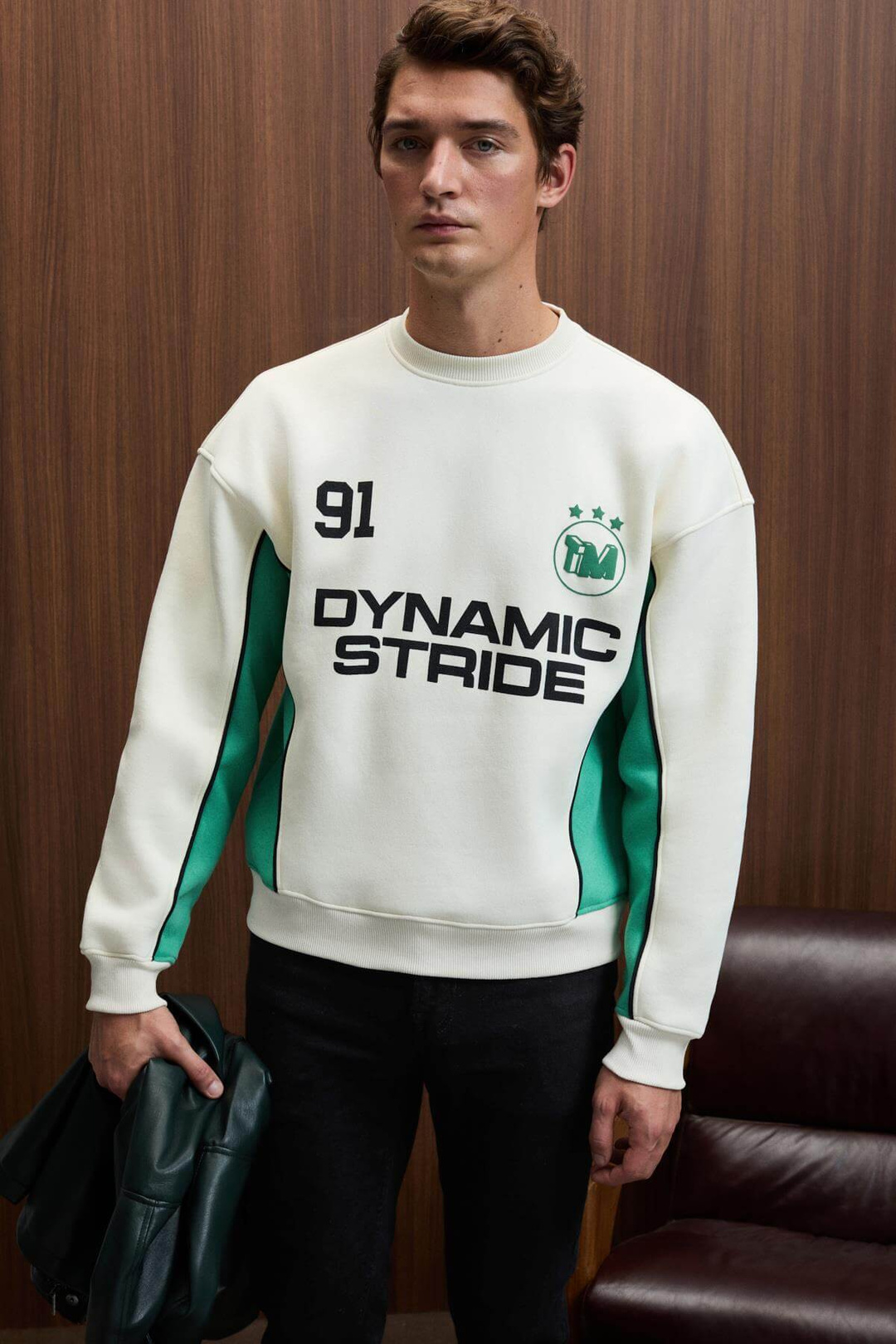 MONTY Erkek Yuvarlak Yaka Baskılı Omuzları Yeşil Renkte Relaxed Fit Ekru Sweatshirt