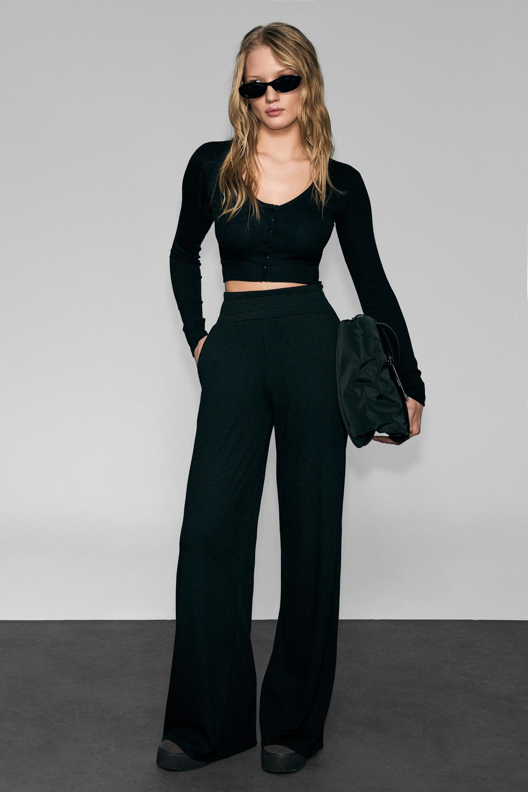 NEXA Kadın Yumuşak Ve Esnek Kumaşlı Baskı Detaylı Relaxed Siyah Eşofman Altı