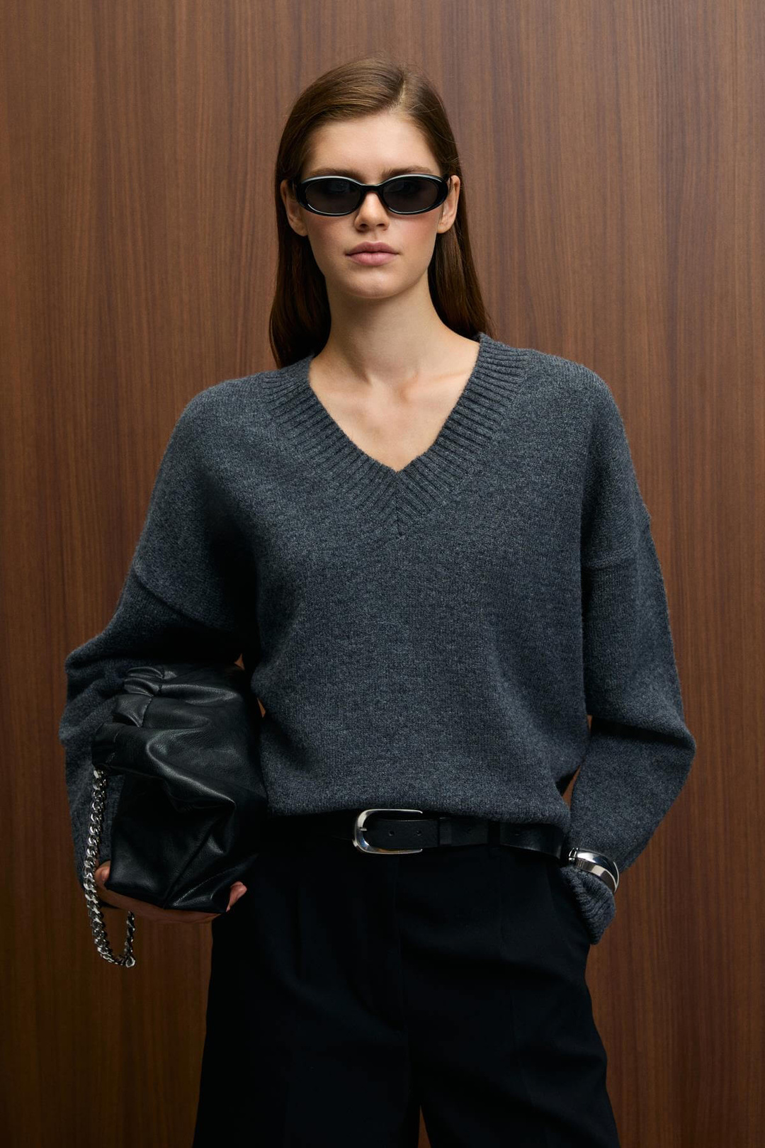 NORSHA Kadın V Yaka Yumşak Dokulu Relaxed Fit Triko Antrasit Kazak