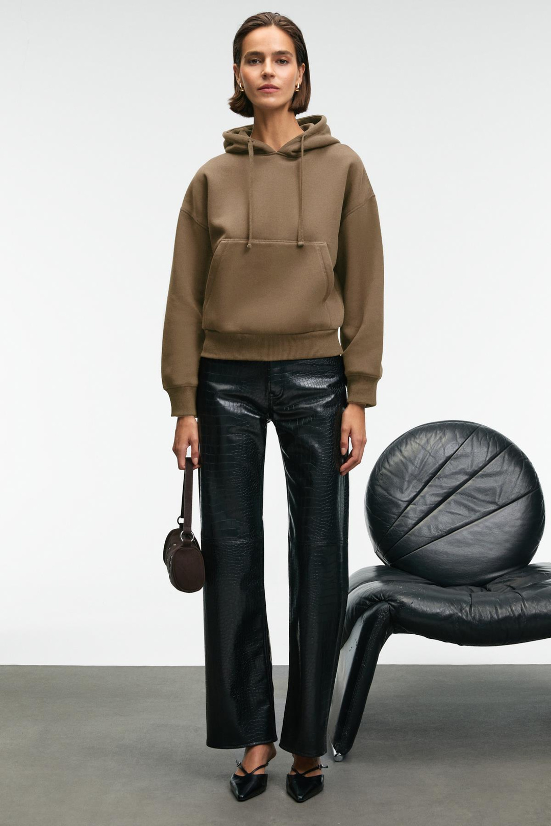 SELENE Kadın Kapüşonlu Kangru Cepli Regular Fit Vizon Sweatshirt