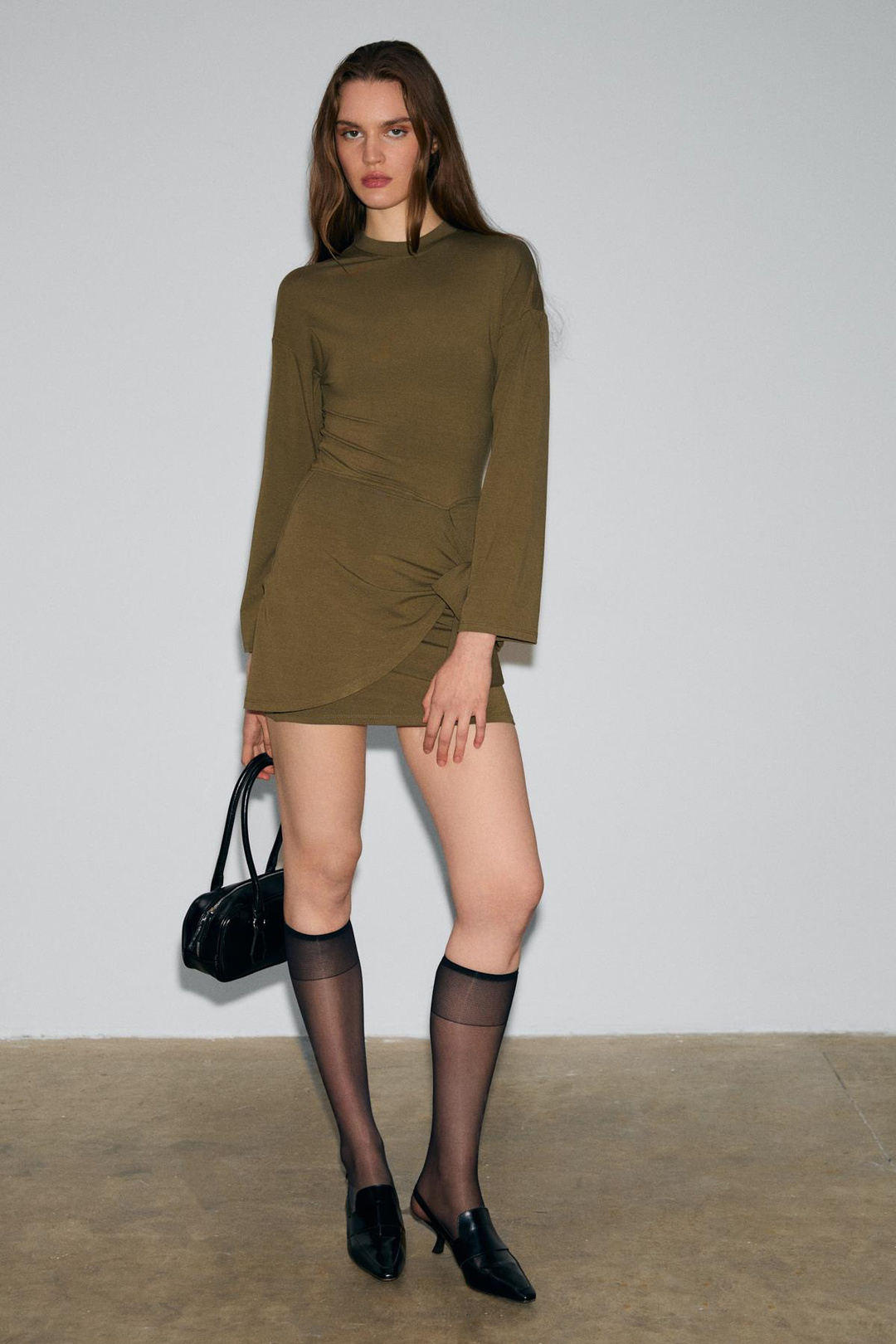 SEVLEY Kadın Yumuşak Ve Esnek Kumaşlı Yuvarlak Yakalı Bağlama Detaylı Mini Haki Elbise