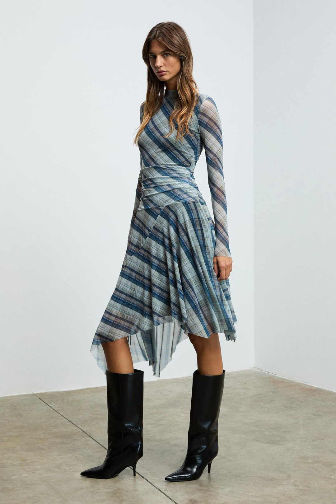 TERLUS Kadın Esnek Kumaşlı Bel Detaylı Boğazlı Yaka Çok Renkli Elbise