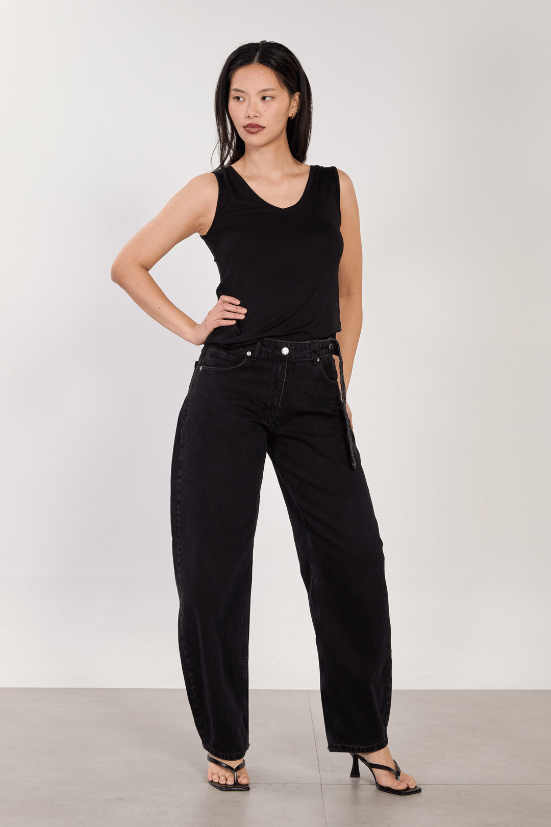 Kadın J91 Kuşaklı Baggy Jean Pantolon - Siyah