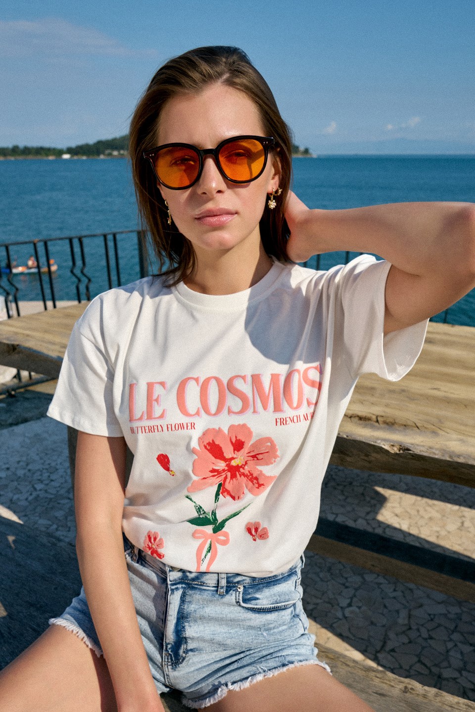 Kadın Önü Le Cosmos Yazılı T-Shirt - Ekru