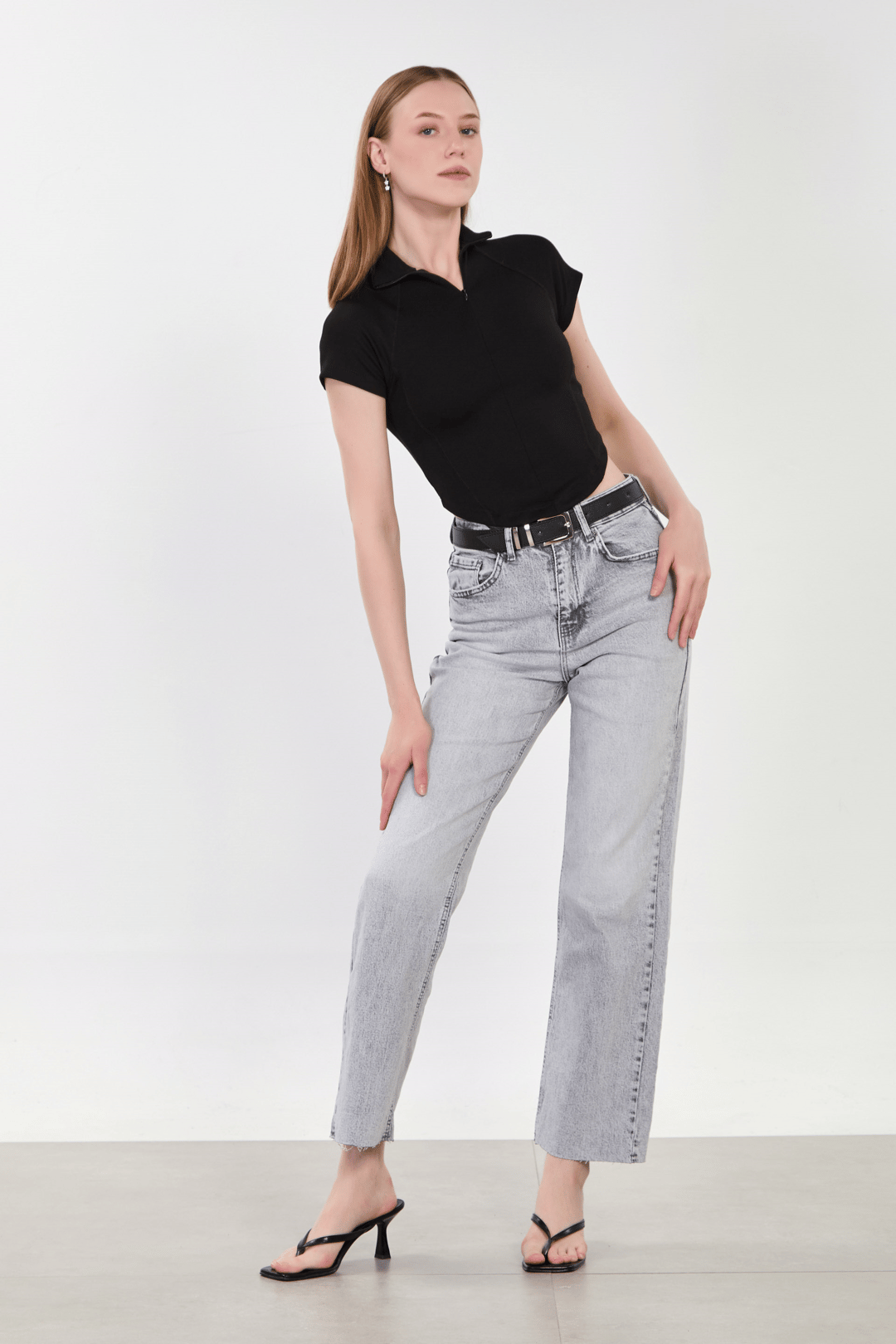 Kadın Kemerli Kesik Paça Straight Jean Pantolon - Açık Gri