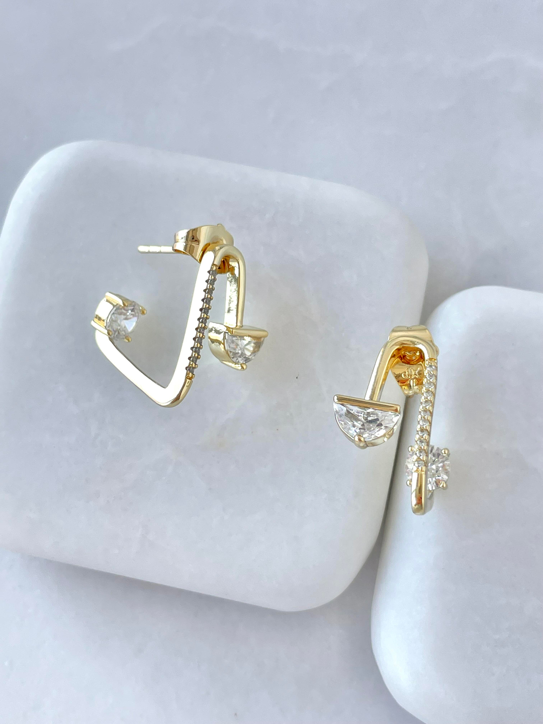 Özel Seri Kristal Taşlı Tasarım Küpe Gold