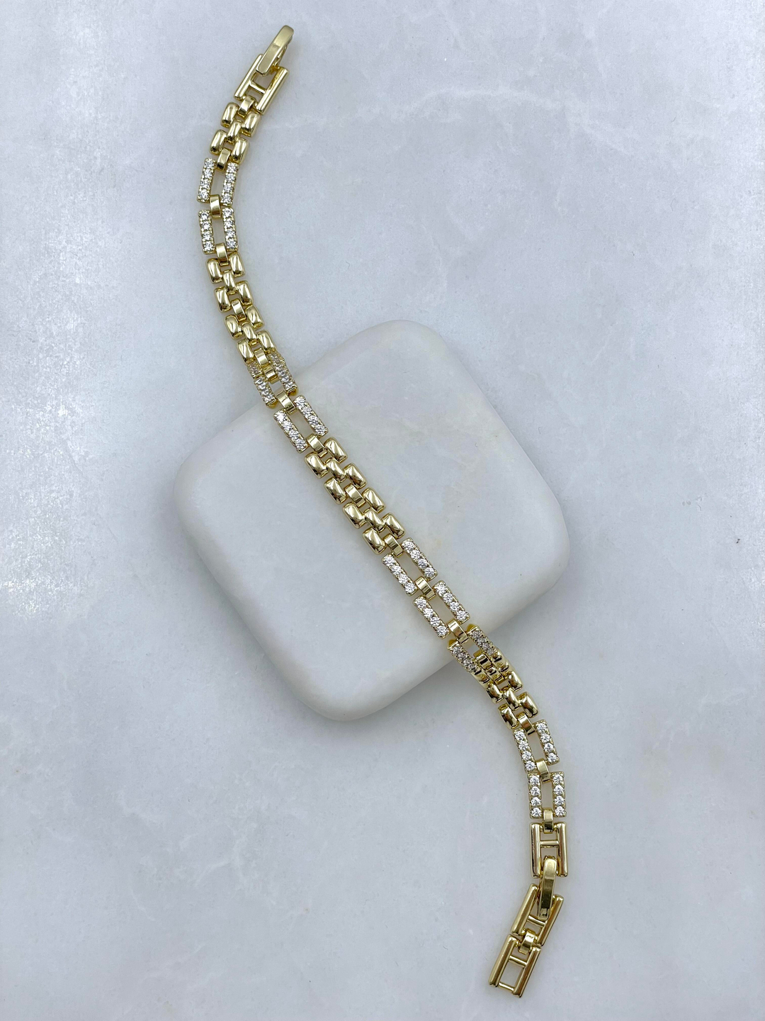 Özel Seri Gömme Taşlı Kordon Zincir Bileklik Gold