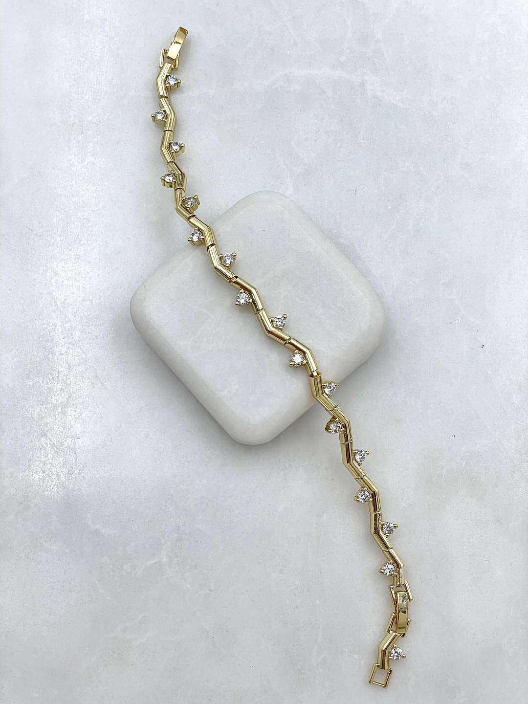 Altın Kaplama Zirkon Taşlı Sarmaşık Bileklik Gold