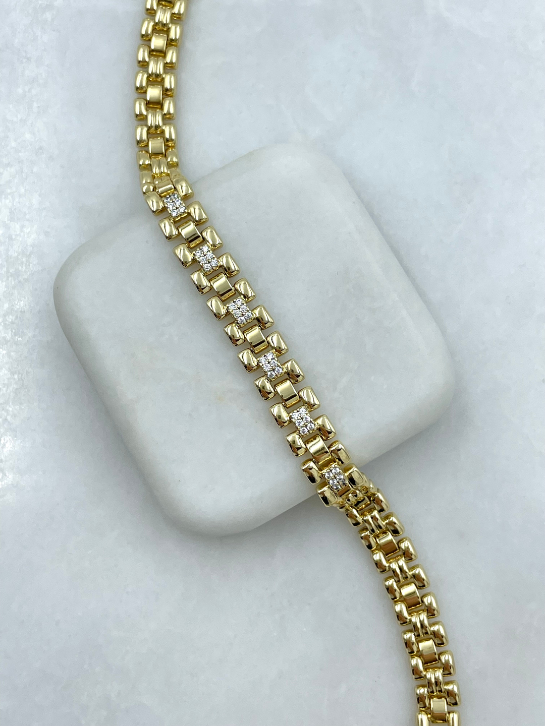 Özel Seri Gömme Taşlı Kordon Bileklik Gold