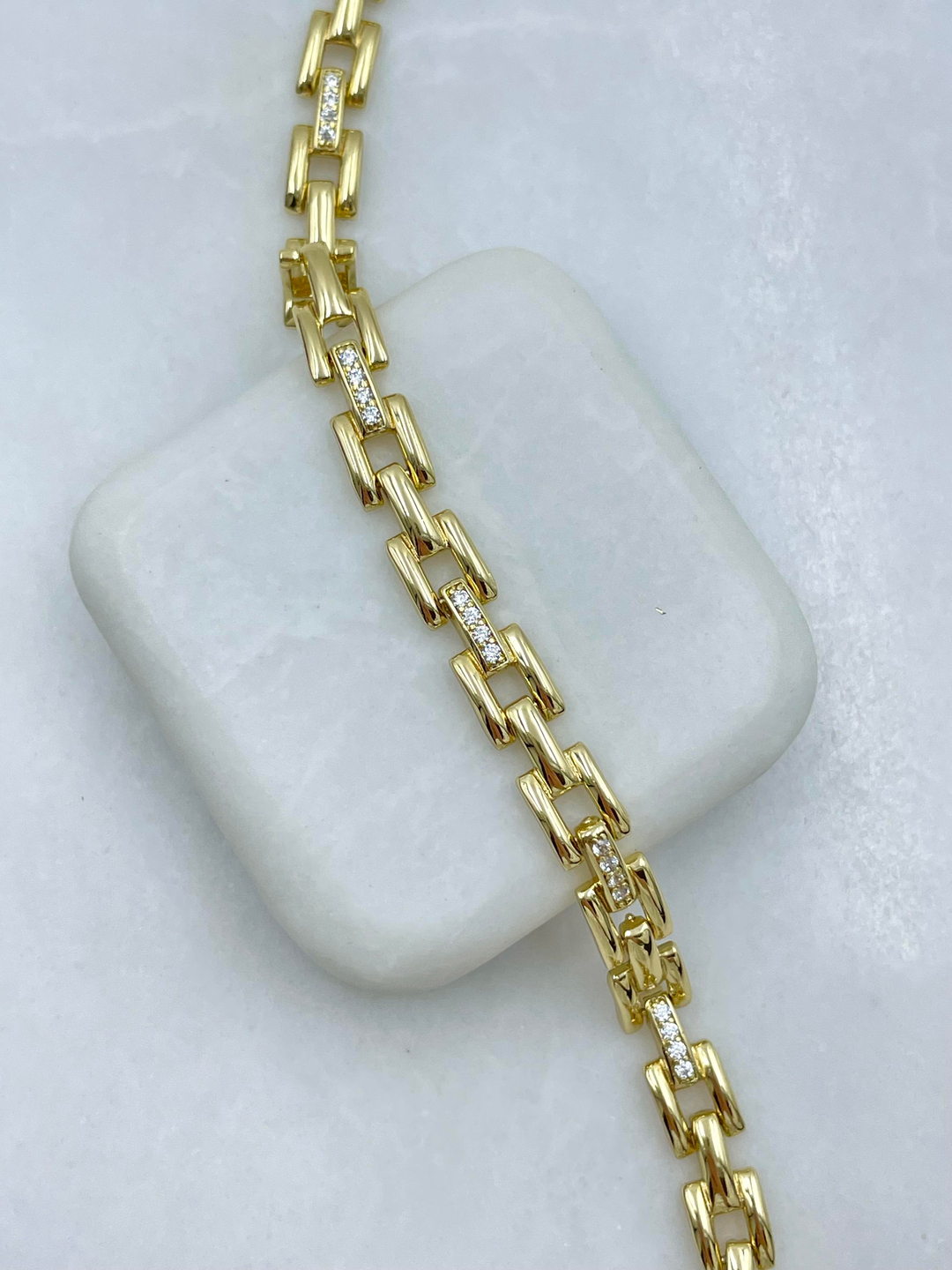 Özel Seri Kristal Taşlı Kare Model Bileklik Gold