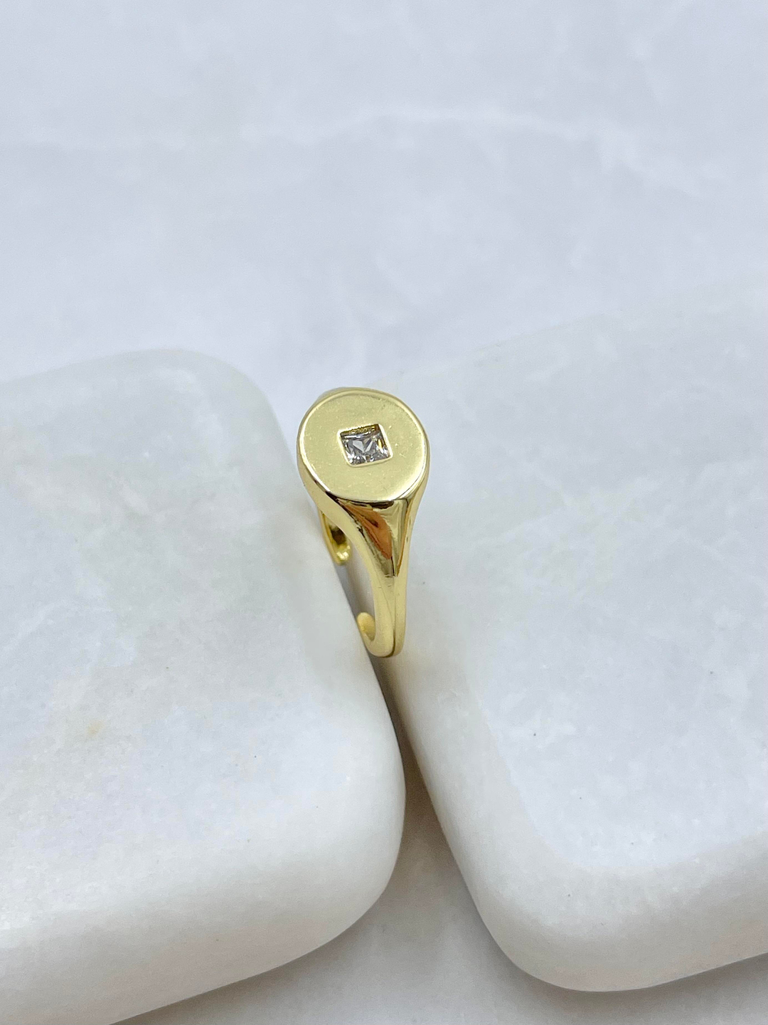 Altın Kaplama Kare Kristal Taşlı Serçe Parmak Yüzüğü Gold