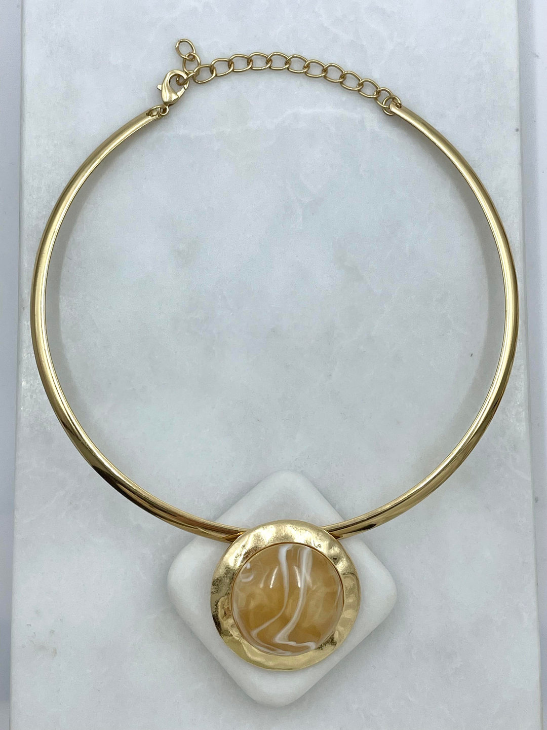 Altın Kaplama Doğal Taşlı Vintage Choker Kolye Bej