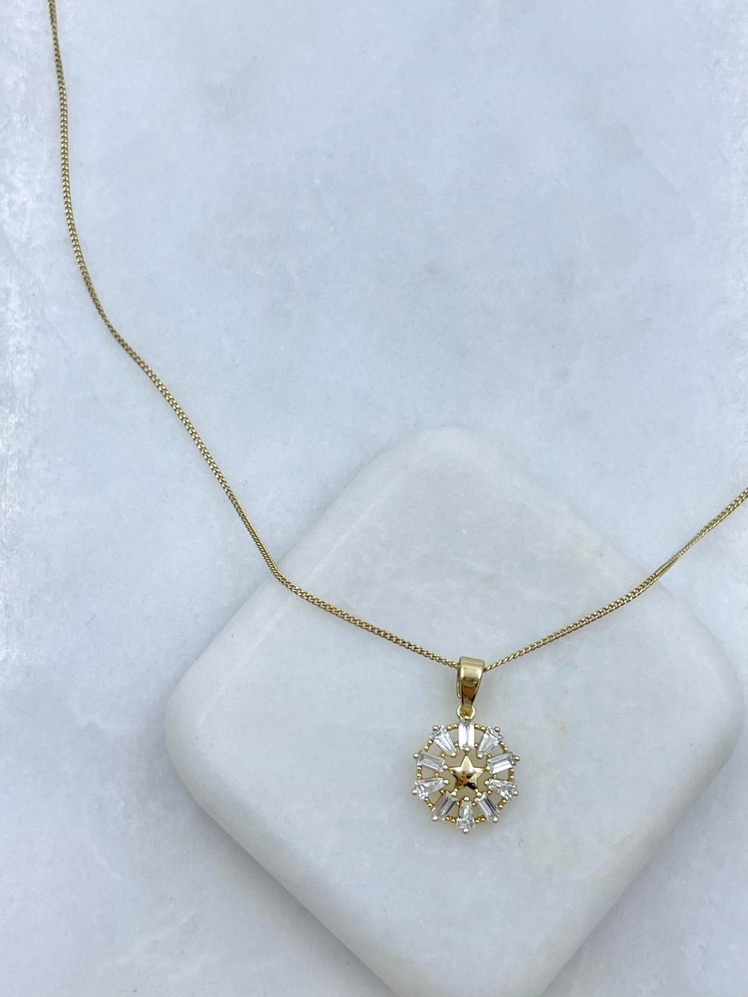 Özel Seri Baget Taşlı Minimal Yıldız Kolye 45 cm Gold