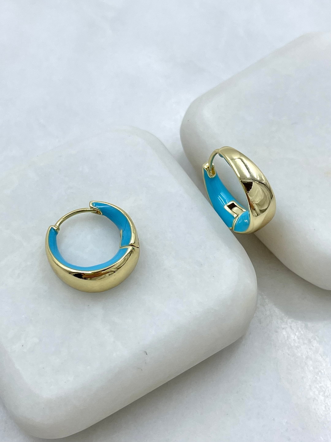 Özel Seri Turkuaz Mineli Bombeli Halka Küpe Gold