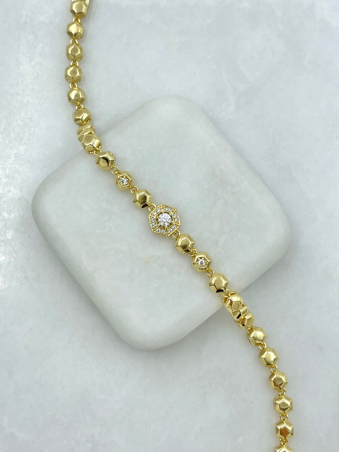 Özel Seri Kristal Taşlı Altıgen Bileklik Gold