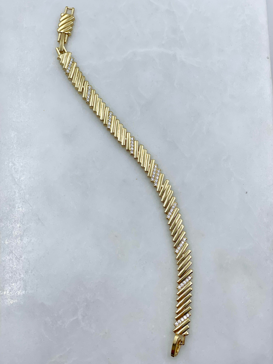 Özel Seri Gömme Taşlı Sütun Bileklik Gold