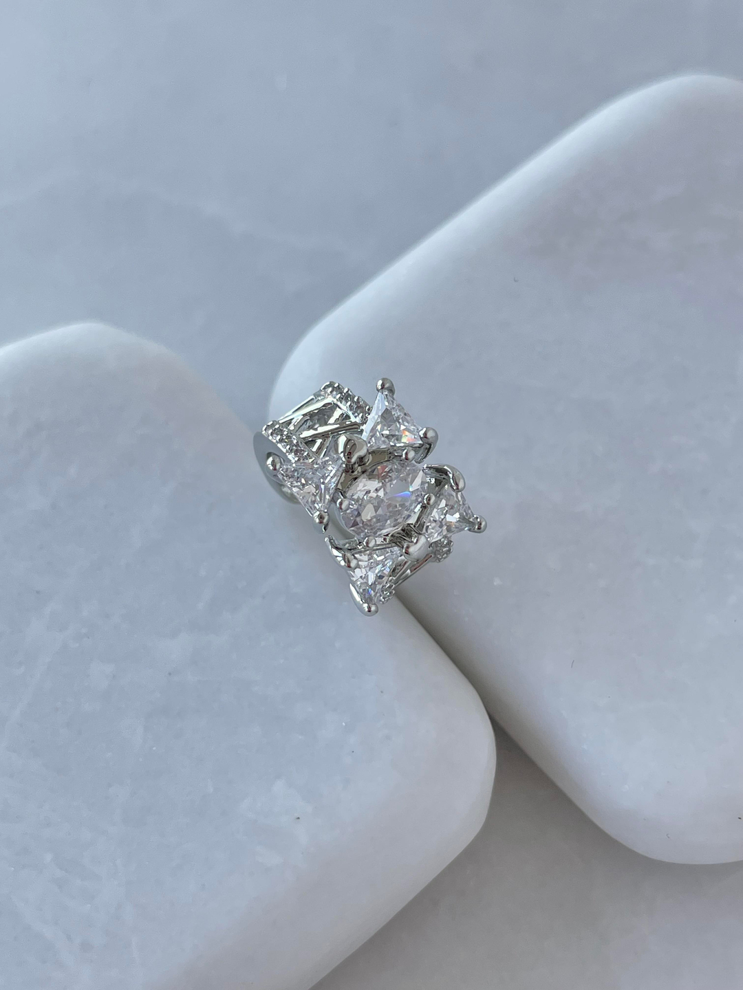 Altın Kaplama Kristal Fiyonk Kıkırdak Küpe Gümüş