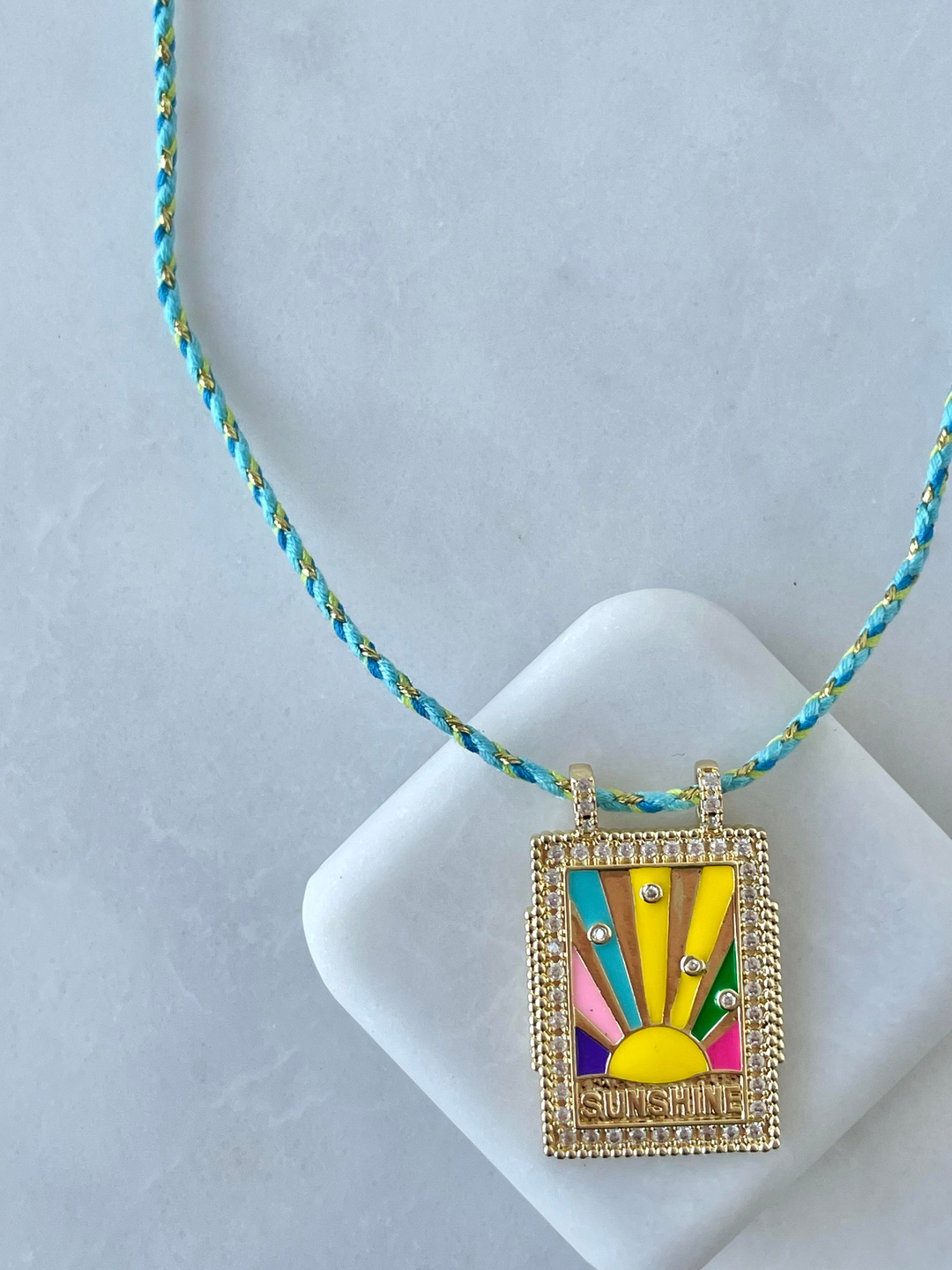 Sunshine Sallantılı Işıltılı İp Kolye Gold