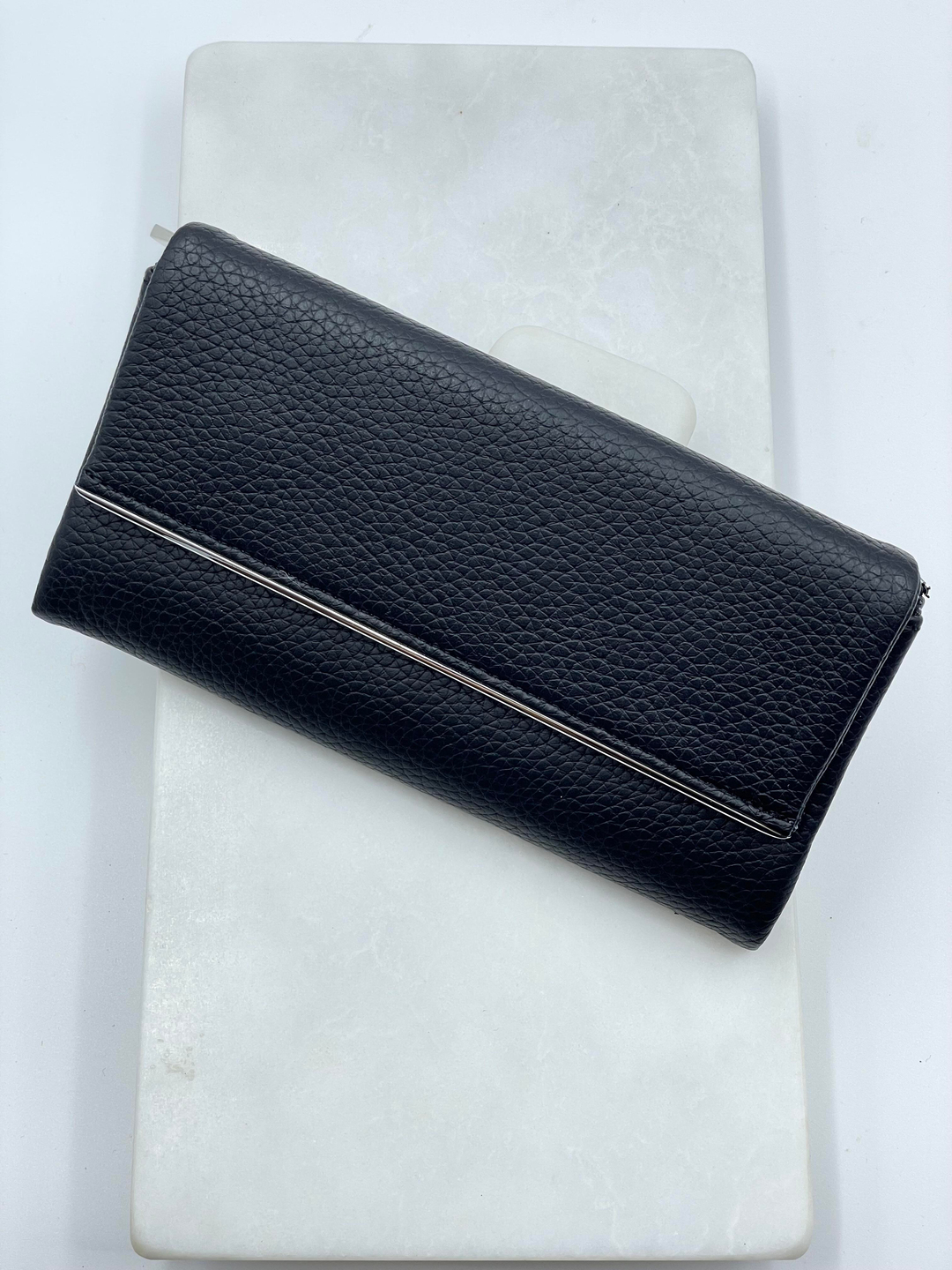 Metal Detaylı Cüzdan Siyah