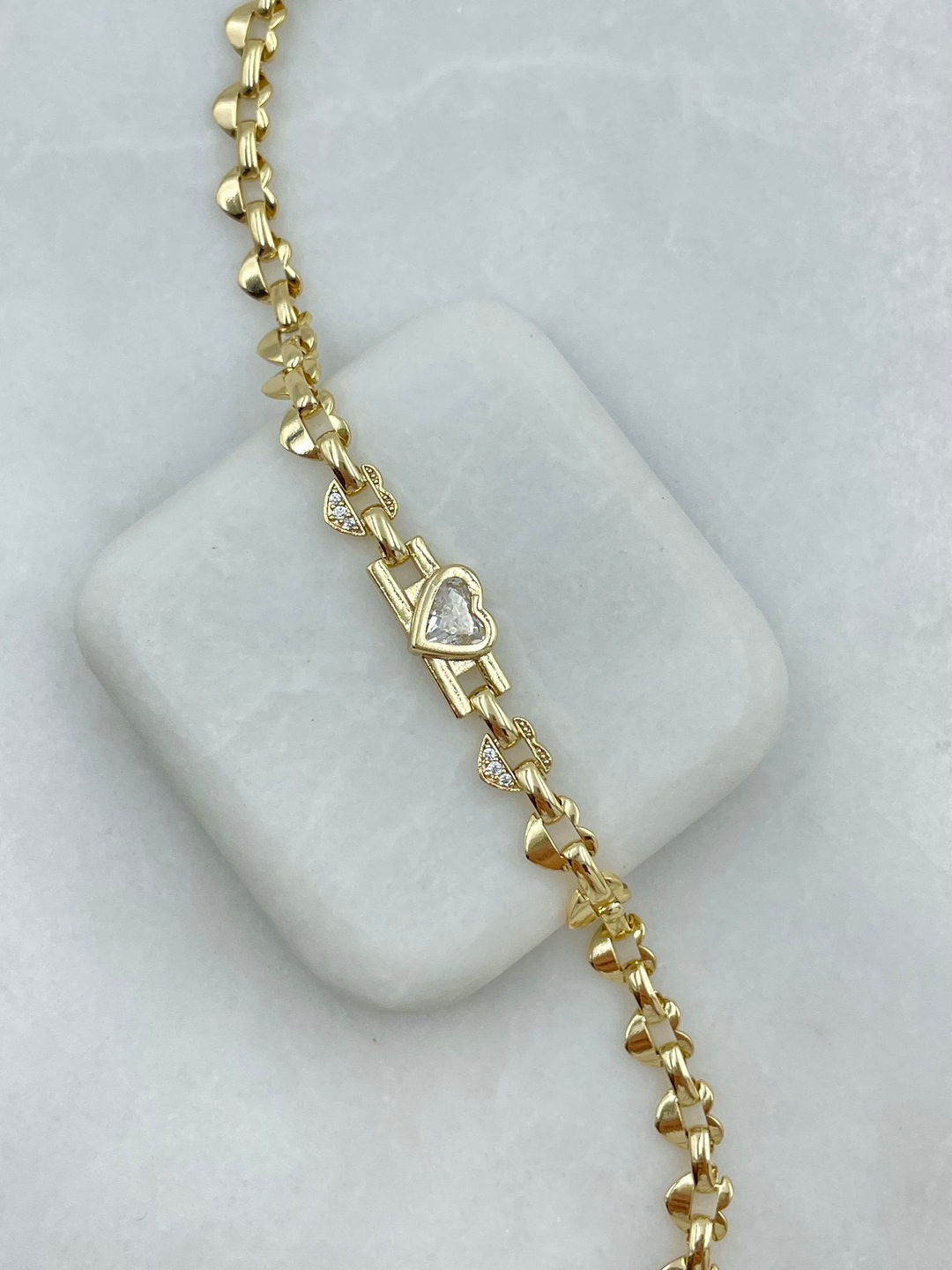 Özel Seri Kristal Taşlı Kalp Bileklik Gold