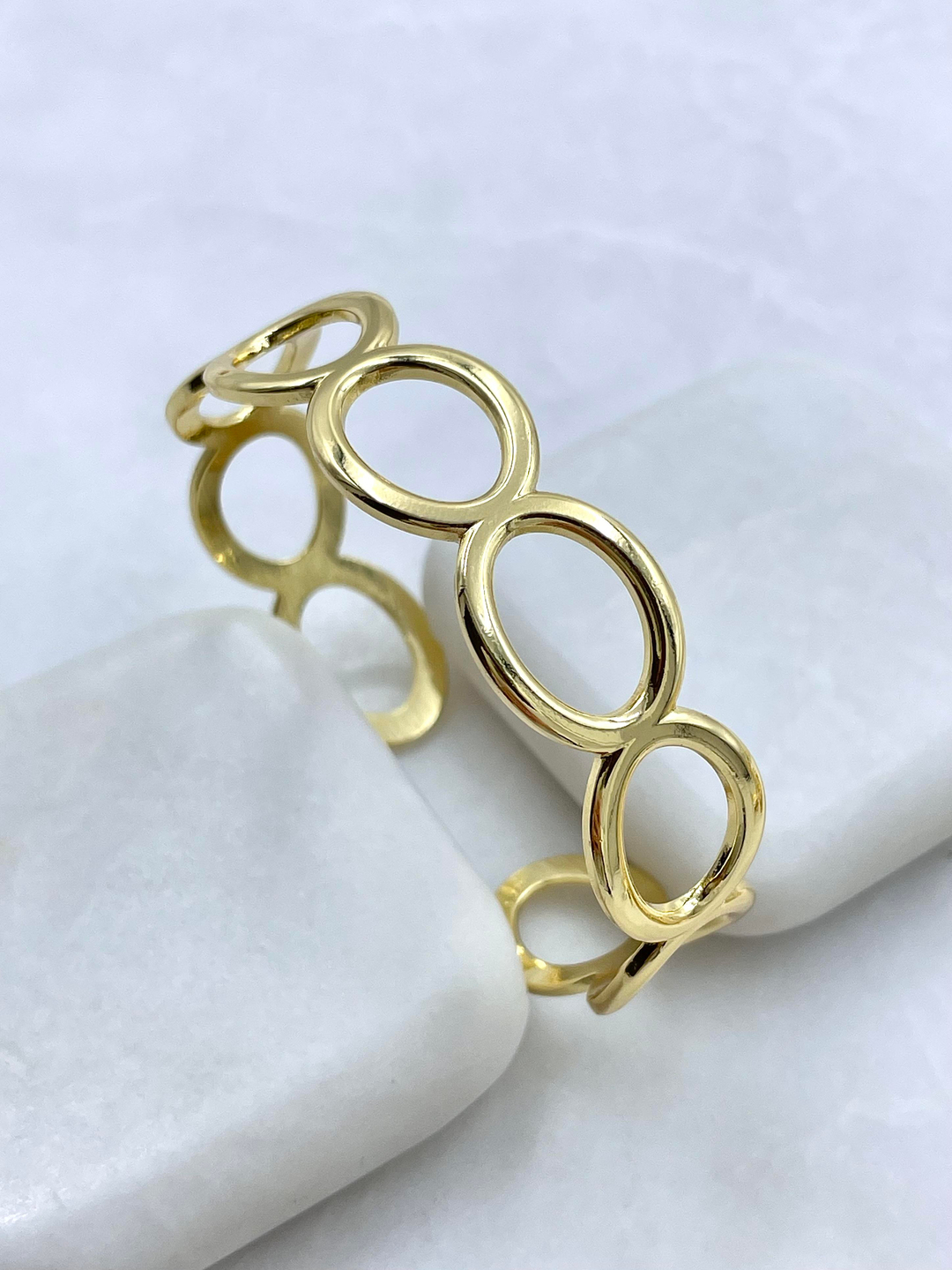 Çelik İçi Boş Daire Model Kelepçe Bileklik Gold