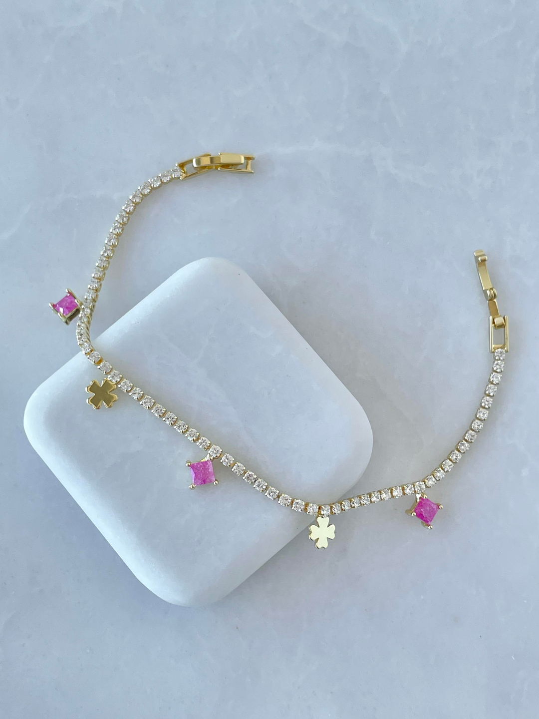 Çelik Kristal ve Yonca Sallantılı Su Yolu Bileklik Pembe