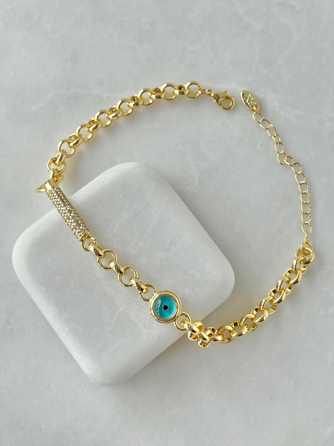 Altın Kaplama Gömme Taşlı Sütun ve Nazar Boncuklu Bileklik