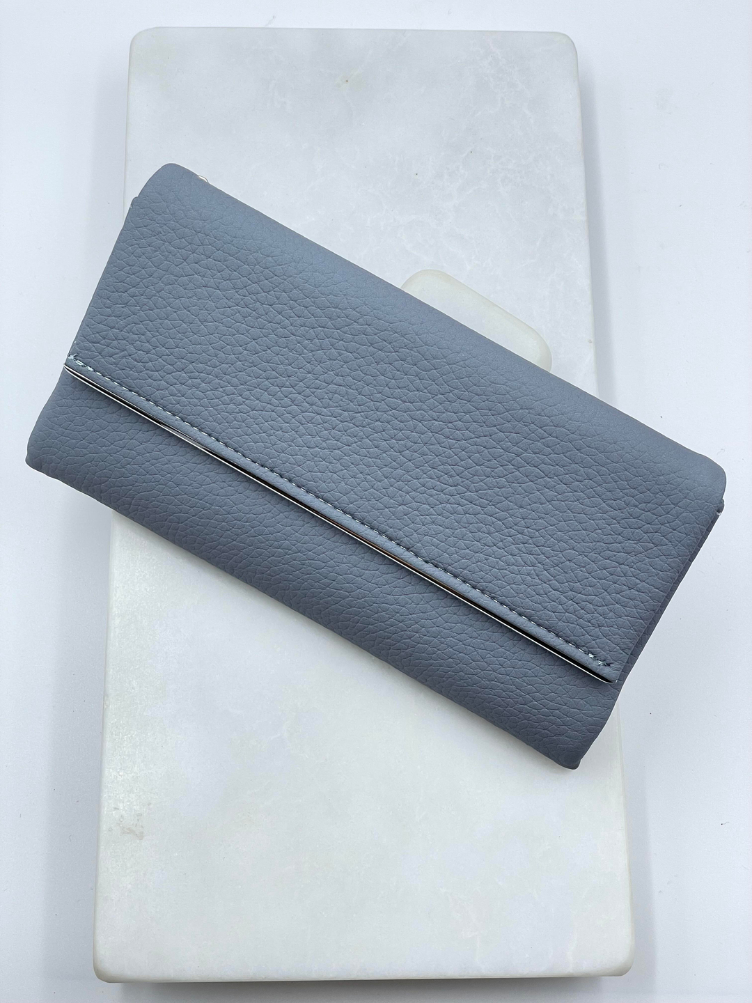 Metal Detaylı Cüzdan Mavi