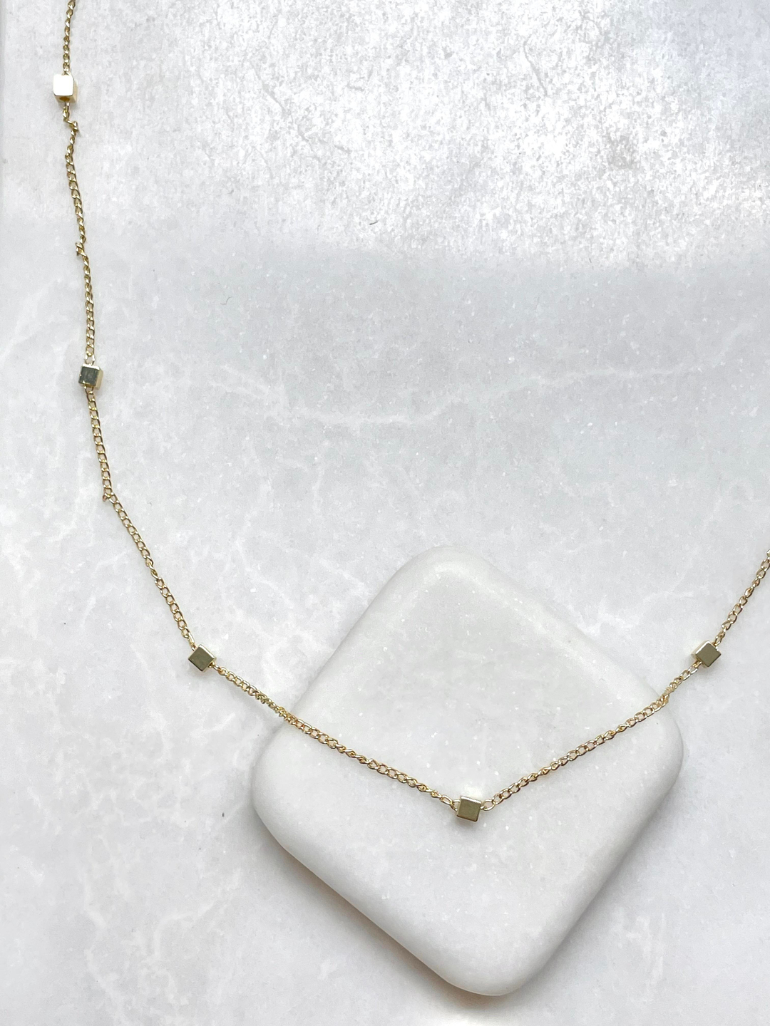 Altın Kaplama Minimal Küp Zincir Kolye 95 cm Gold