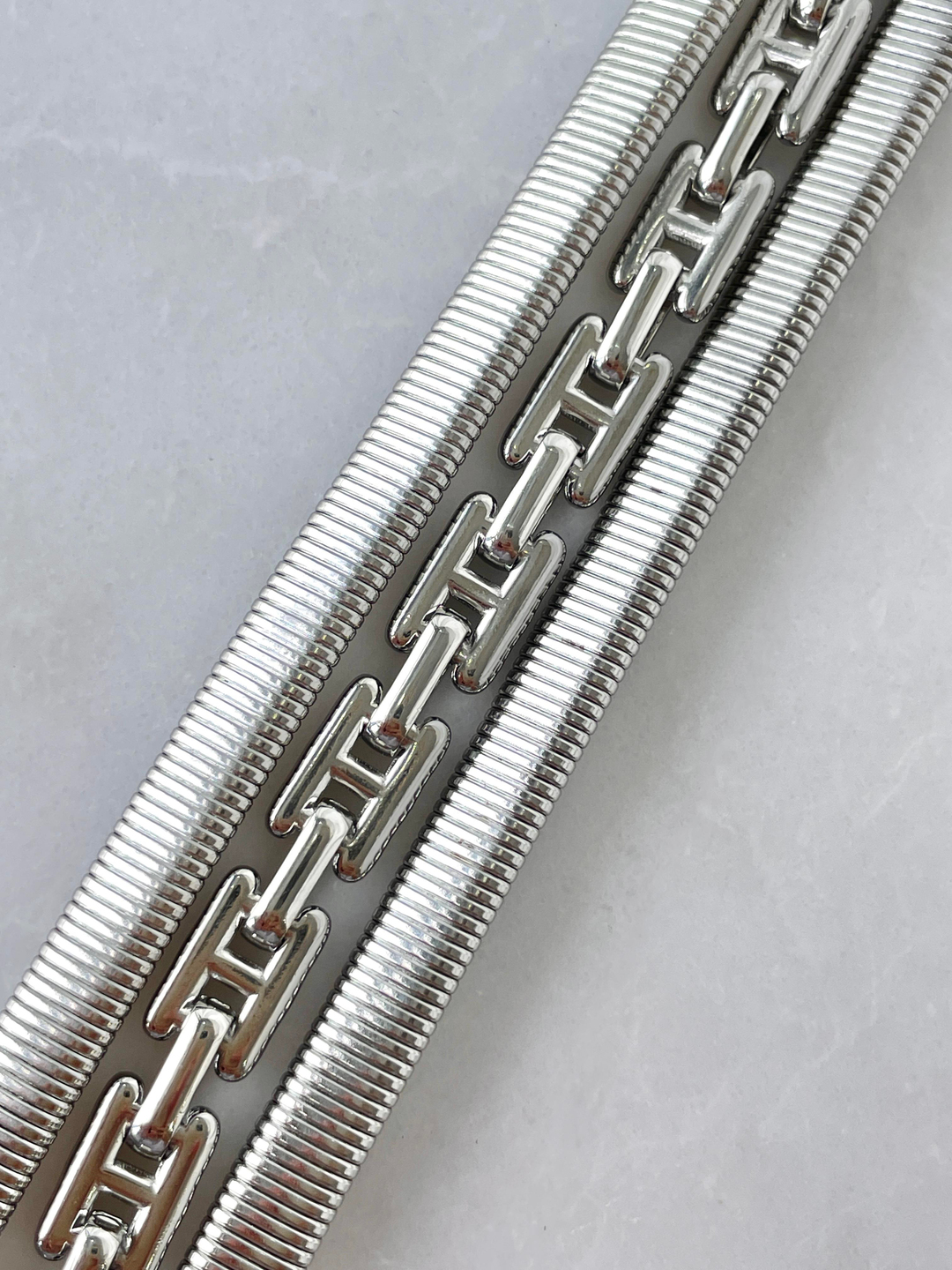 Çelik Zincir Detaylı Üç Sıra Kolye Gümüş Renk