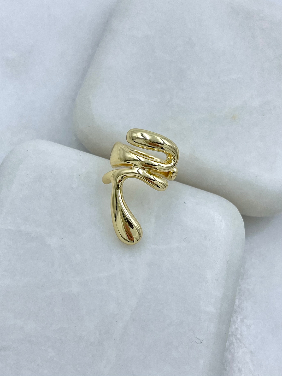 Altın Kaplama Damla Model Kıkırdak Küpe Gold