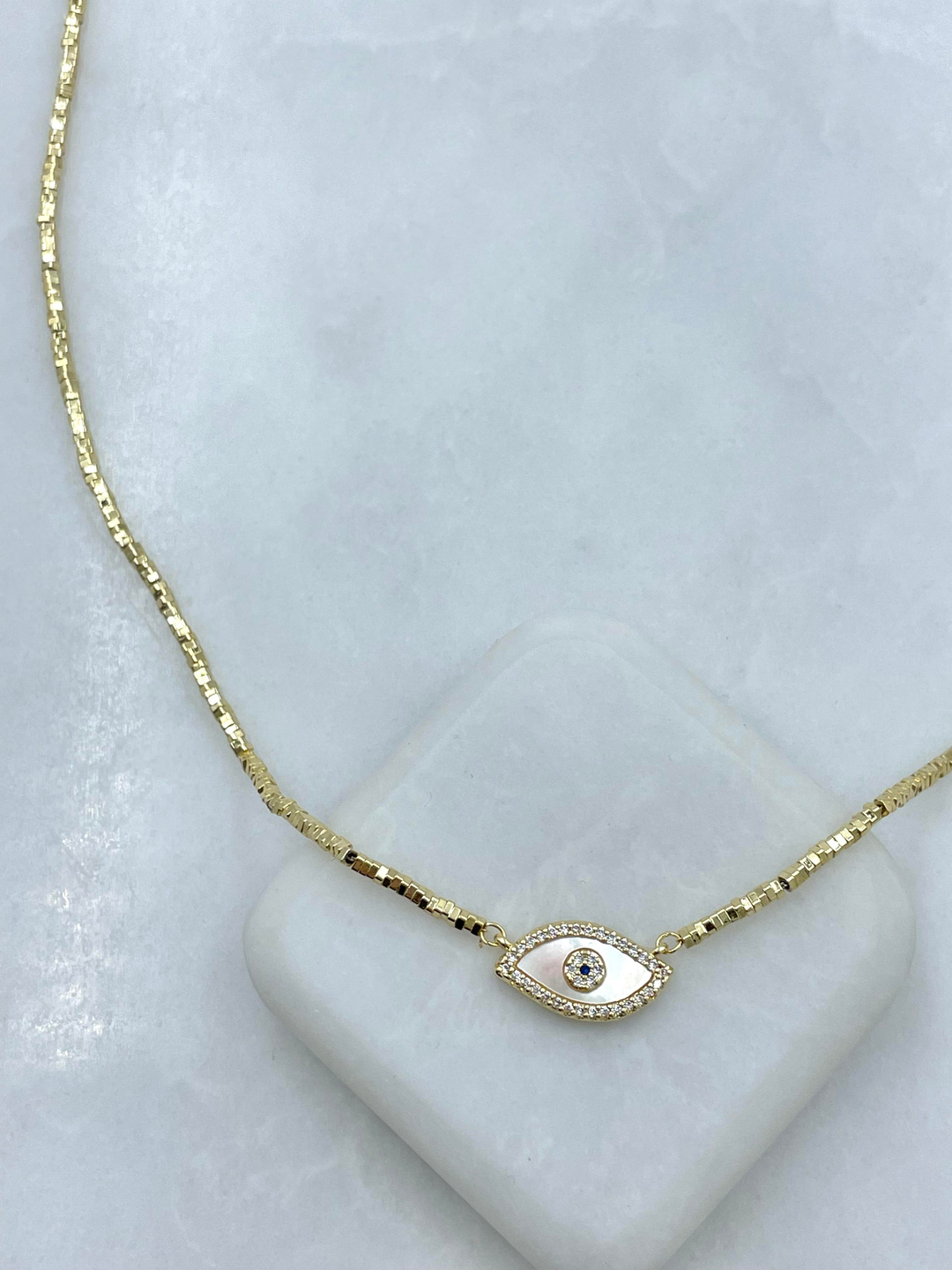 Altın Kaplama Sedefli Göz Model Küp Boncuk Kolye Gold