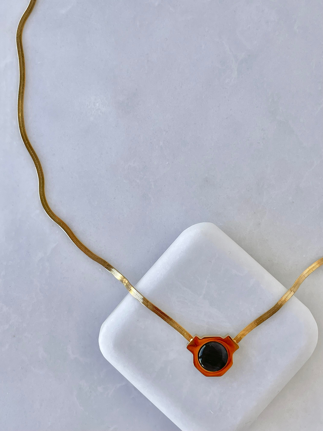 Çelik Opal Taşlı Yılan Zincir Kolye Siyah