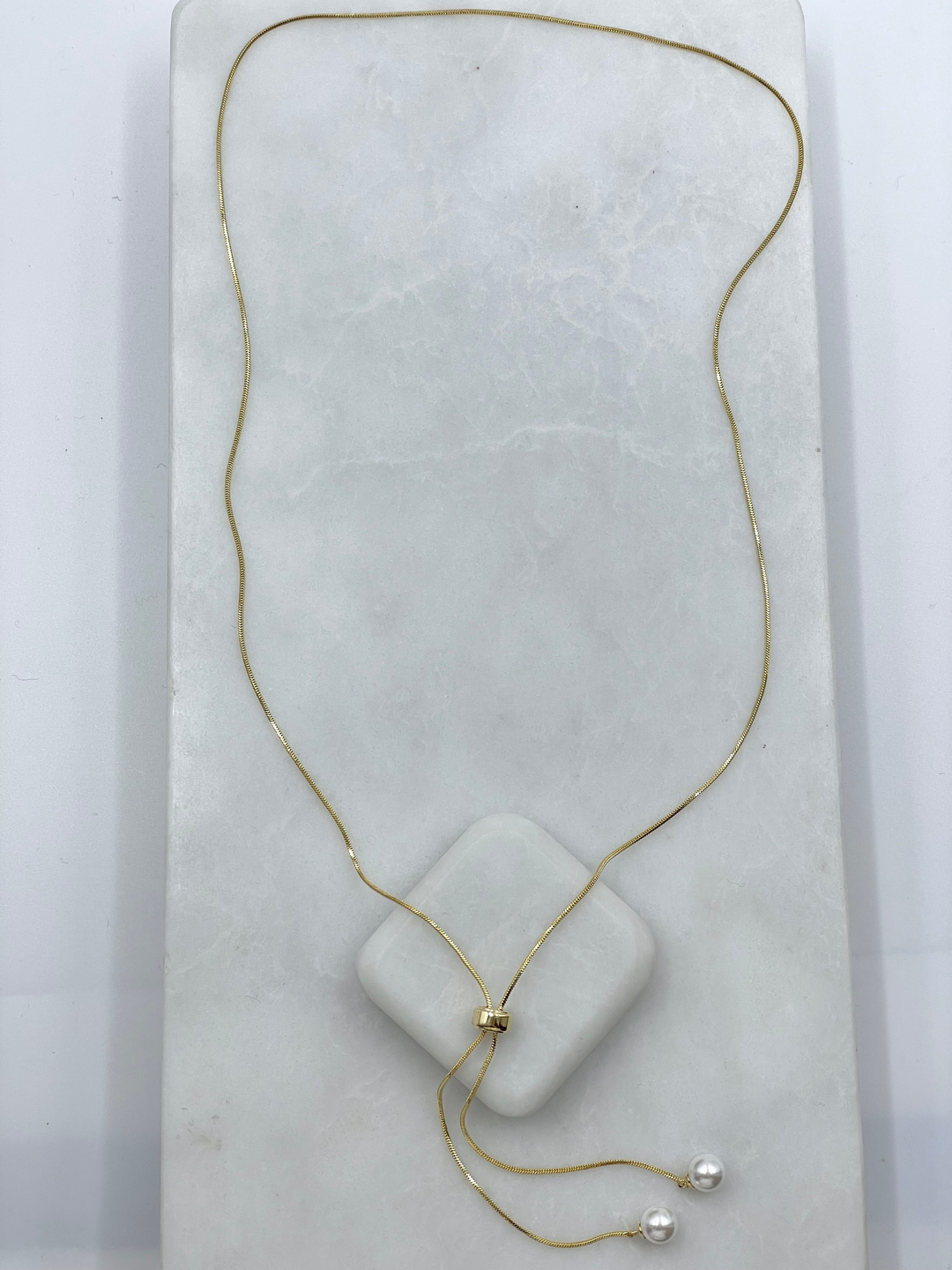 Özel Seri İnci Sallantılı Asansörlü Kolye Gold