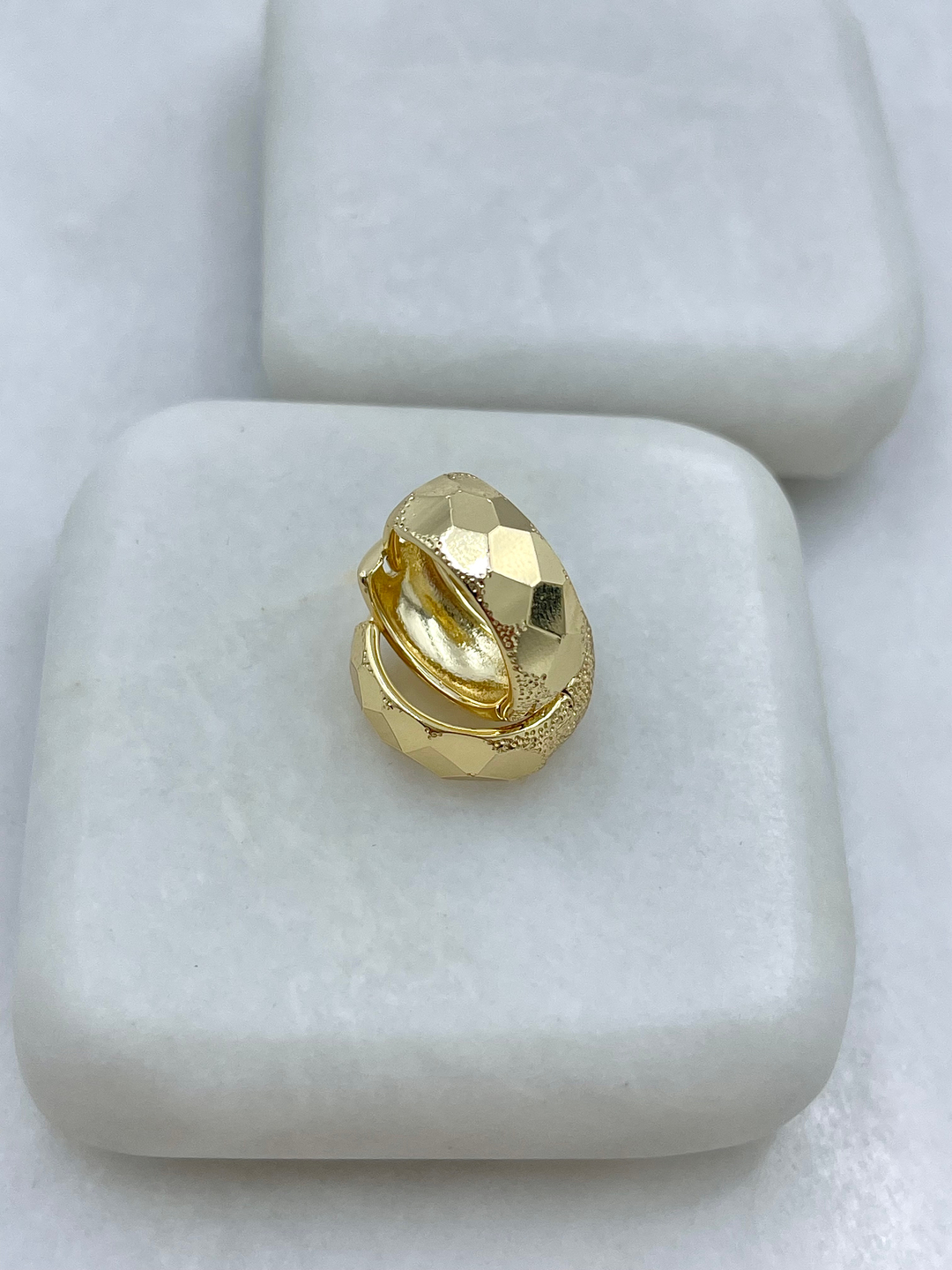 Altın Kaplama Lazer Işıltılı Halka Küpe Gold